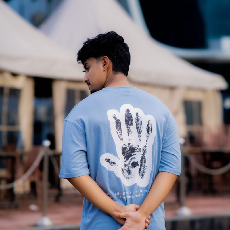 Hand T-shirt (Sky)